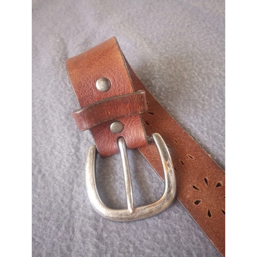 GAP Warped Brown Genuine Cow Leather Belt USA Women's Size M 36 Floral Cut Out